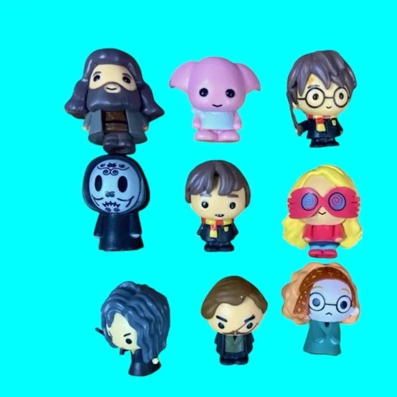 Harry Potter - 9 Pencil Toppers -  🪄🧹✏️ - Picture 1 of 3